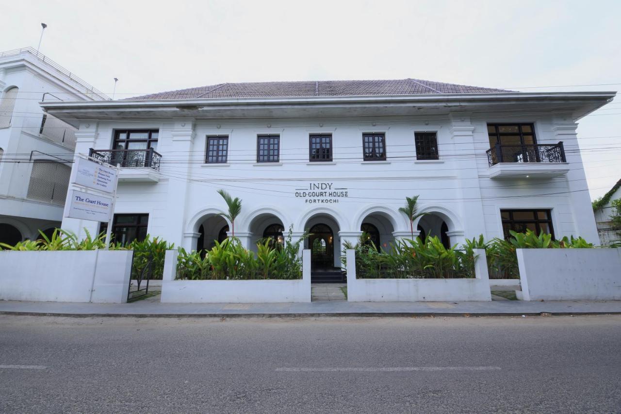อินดี้ โอลด์ คอร์ตเฮาส์ Hotel Kochi ภายนอก รูปภาพ
